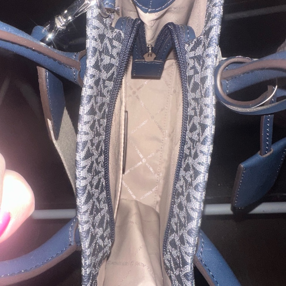 Michael Kors Black and Cream Mini Bag - Picture 3 of 8